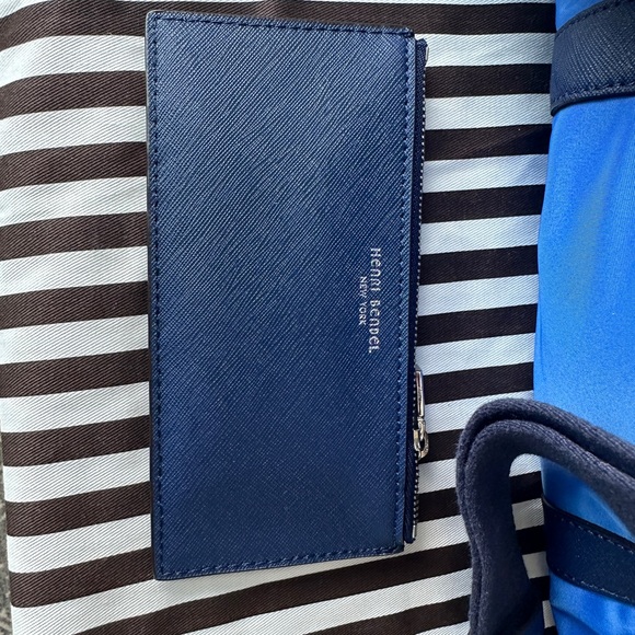 NEW Henri Bendel Jetsetter and wallet - Picture 4 of 7